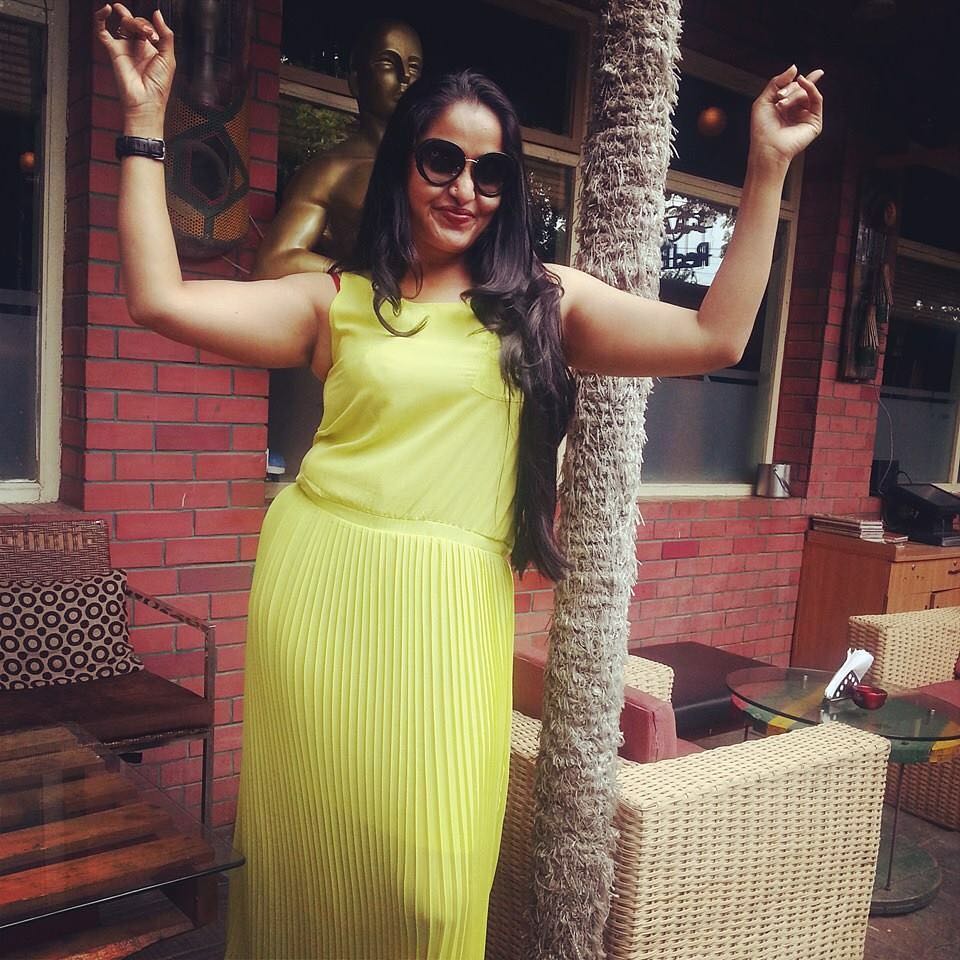 Actress Pragathi aunty Photo gallery