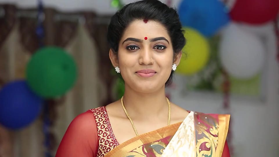 Adirindi Anchor Sameera Sherief serial images 