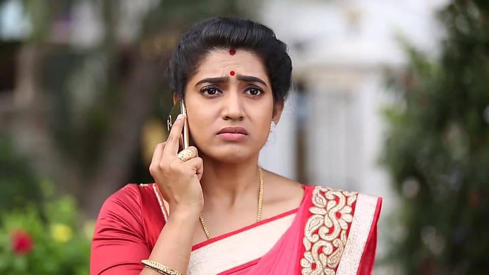 Adirindi Anchor Sameera Sherief serial images 