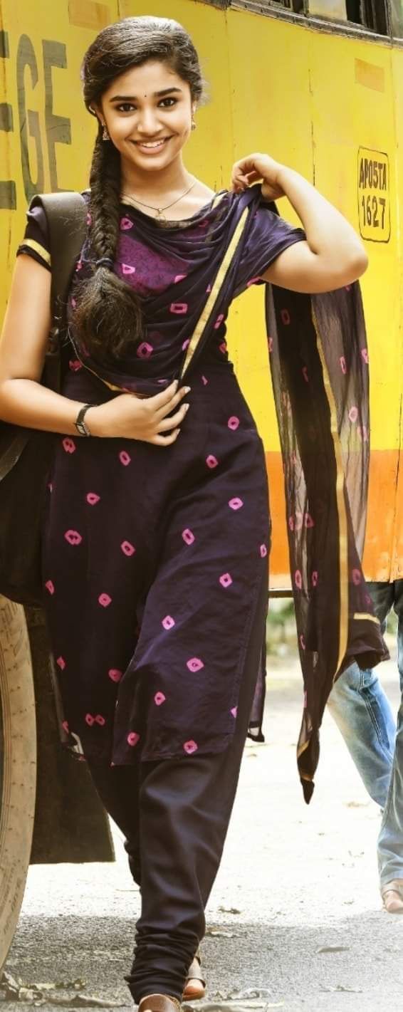 Uppena Heroine Krithi Shetty Images
