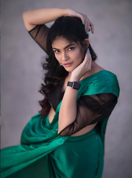 Kalpika Ganesh hd images