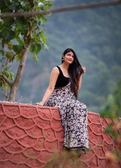 Kalpika Ganesh Iatest images