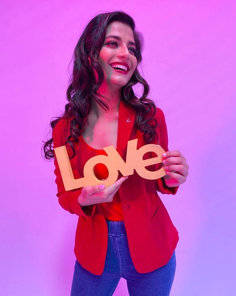 Most Desirable Woman 2019 SanjanaVij Images