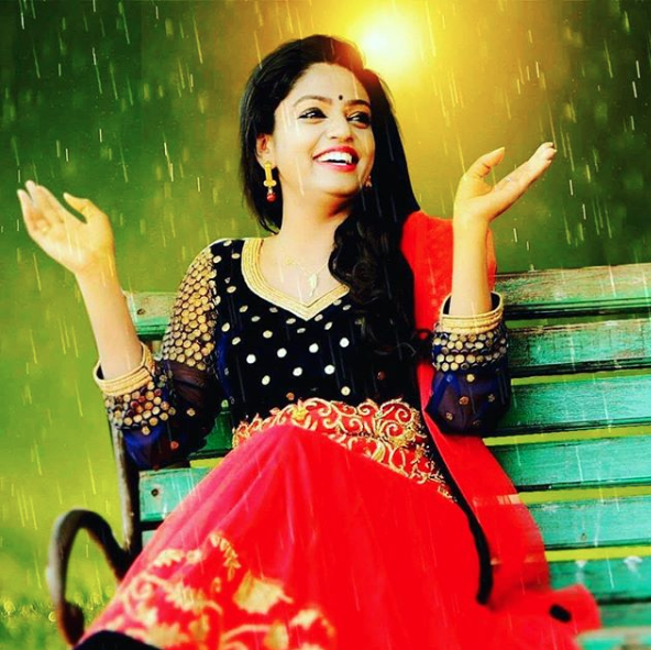 Karthika Deepam Serial Deepa Real Photos
