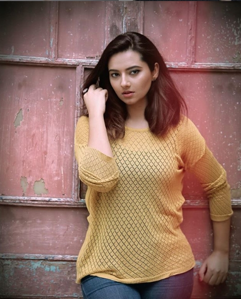 isha chawla latest pics