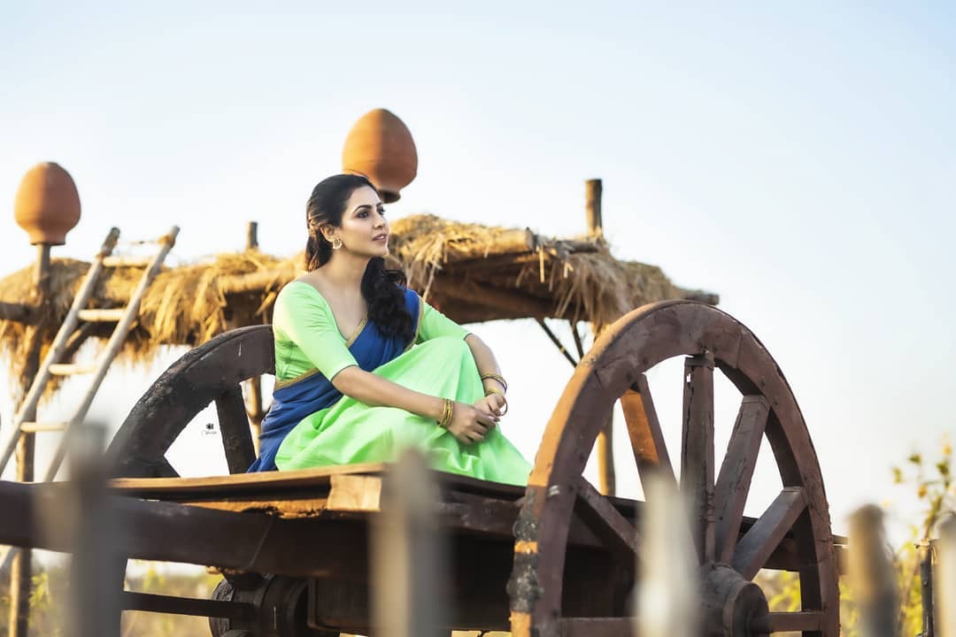 నందిని రాయ్ లేటెస్ట్ ఫోటో గ్యాలరీ