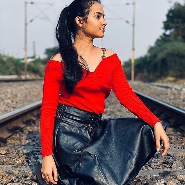 RGV new movie Actress Sahithi Avancha HD images
