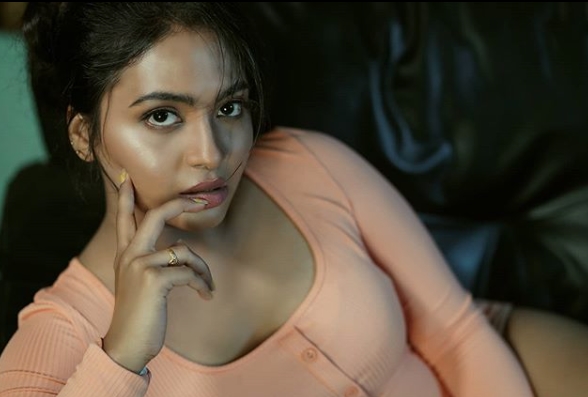 Bigg Boss Telugu 4 Alekhya Harika