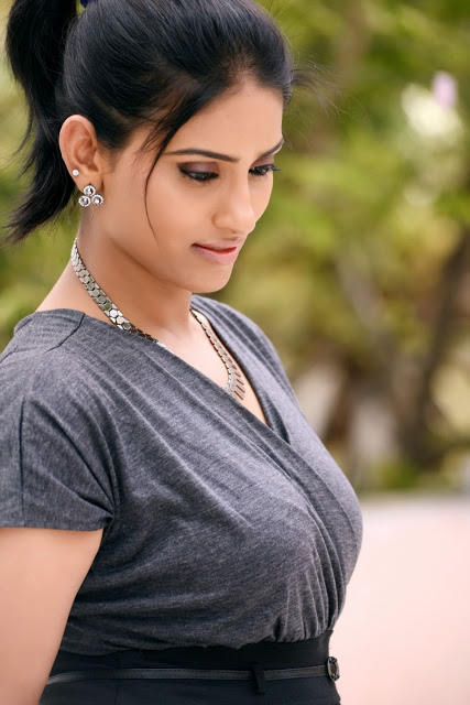 Actress Sri Sudha Reddy Images