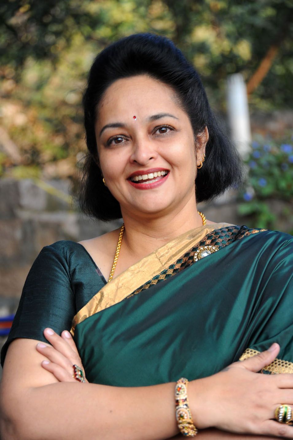 heroines who divorced and never married