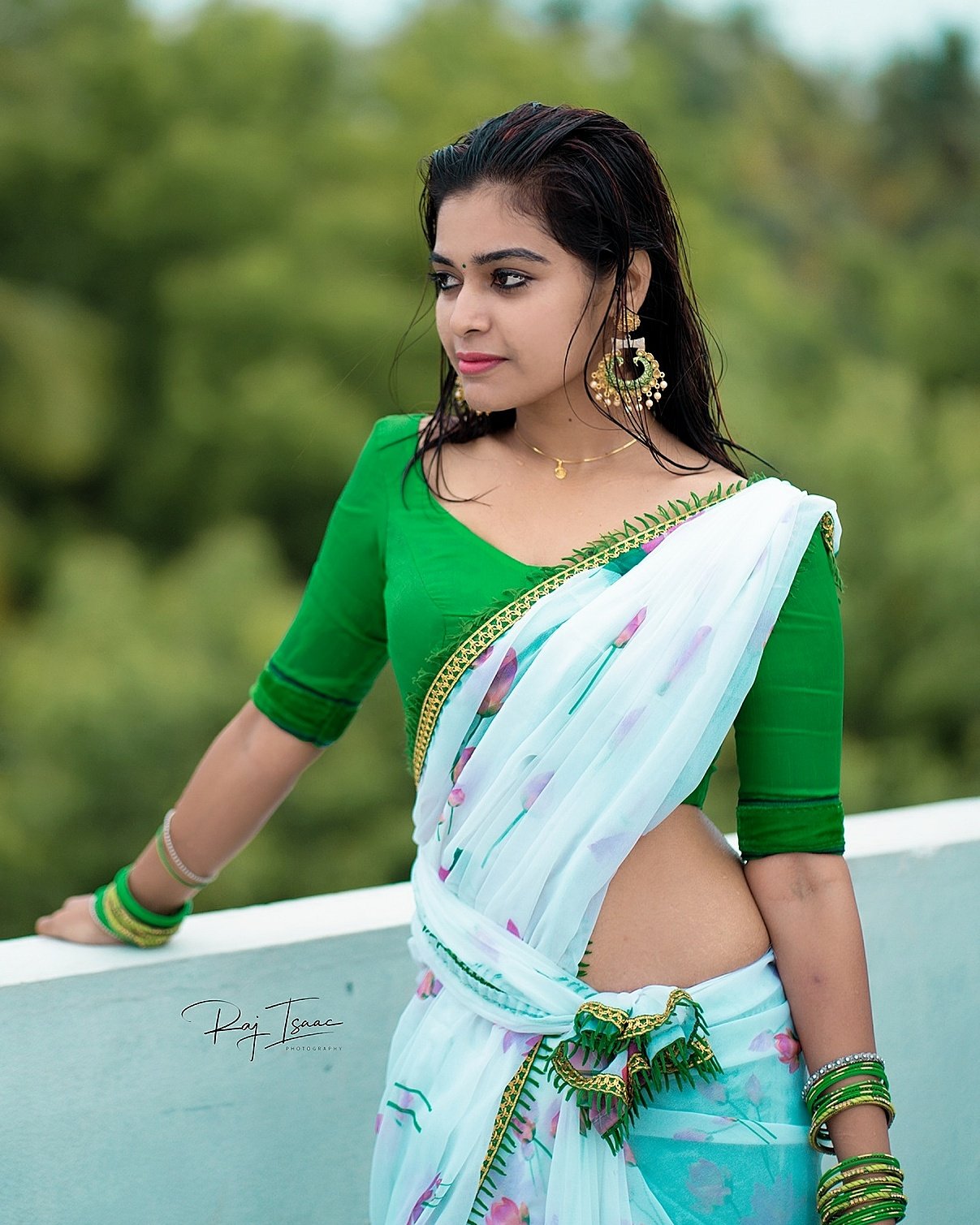 Actress Dharsha Gupta Images