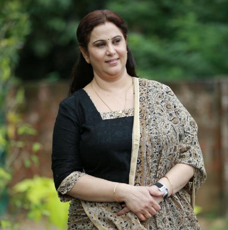 heroines acted in mother roles in second innings