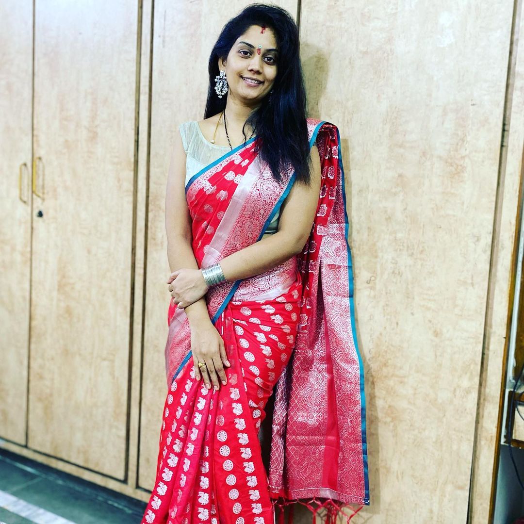 Telugu Tv Actress Karuna Images