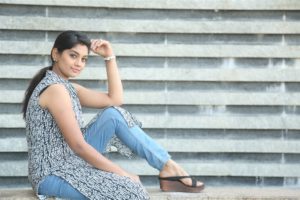 Telugu Tv Actress Karuna Images