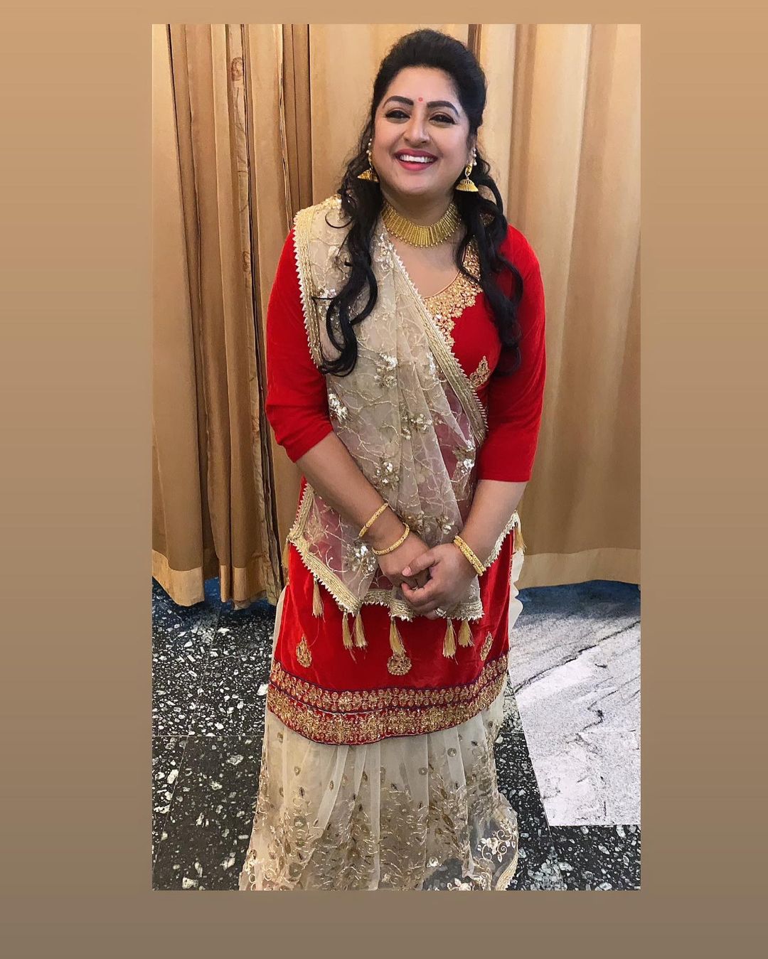 Telugu Actress Shanoor Sana Images