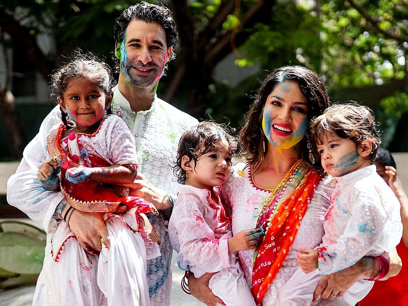celebrities who have twin children