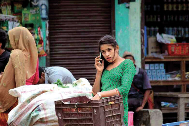 pictures of a girl carrying vegetables went viral