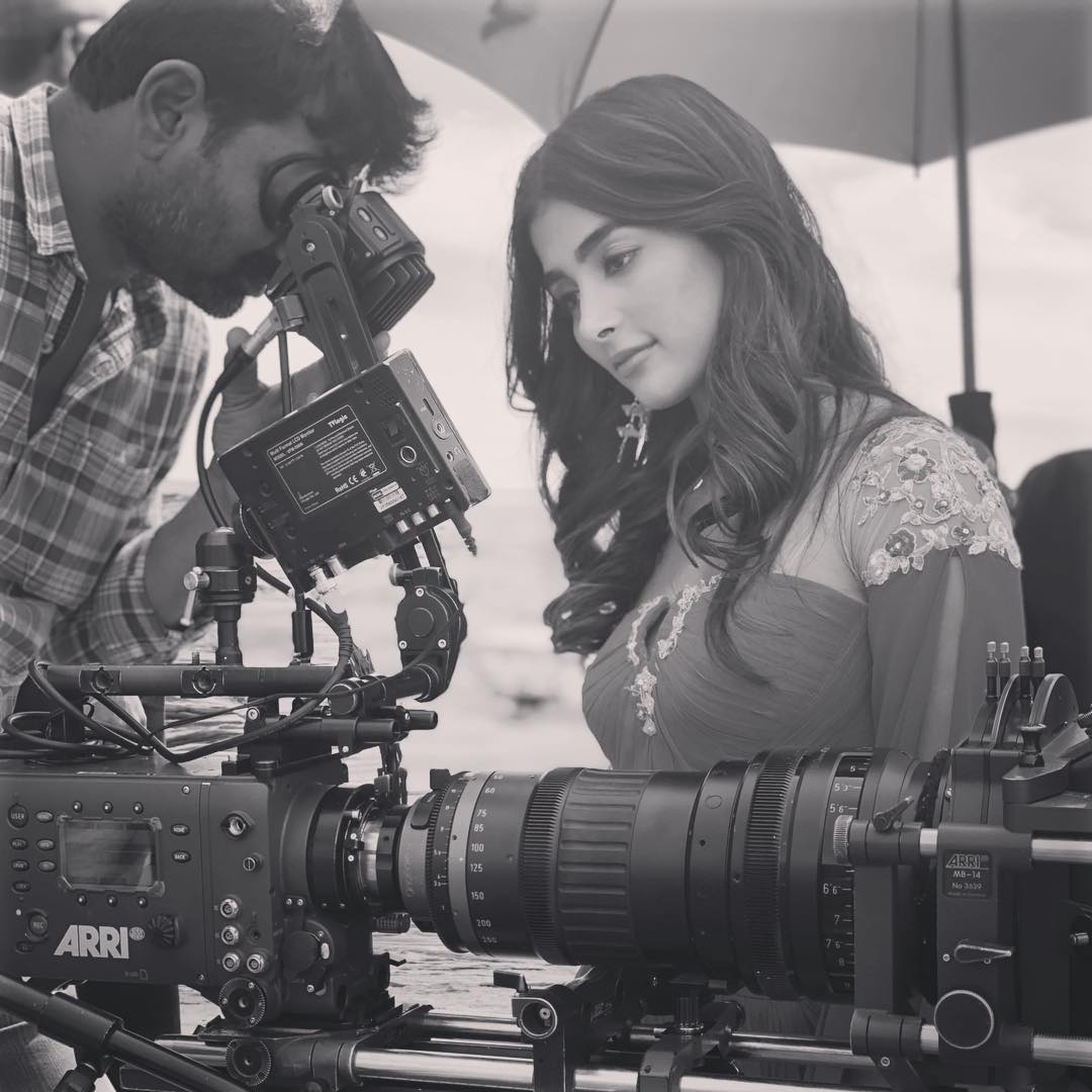 pooja hegde 33