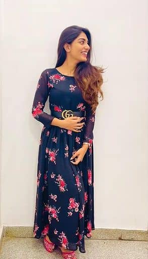 Surekha vani Daughter supritha naidu Photos
