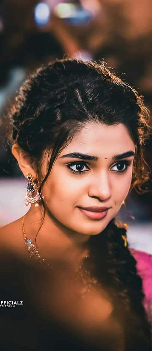 Uppena Heroine Krithi Shetty latest Images