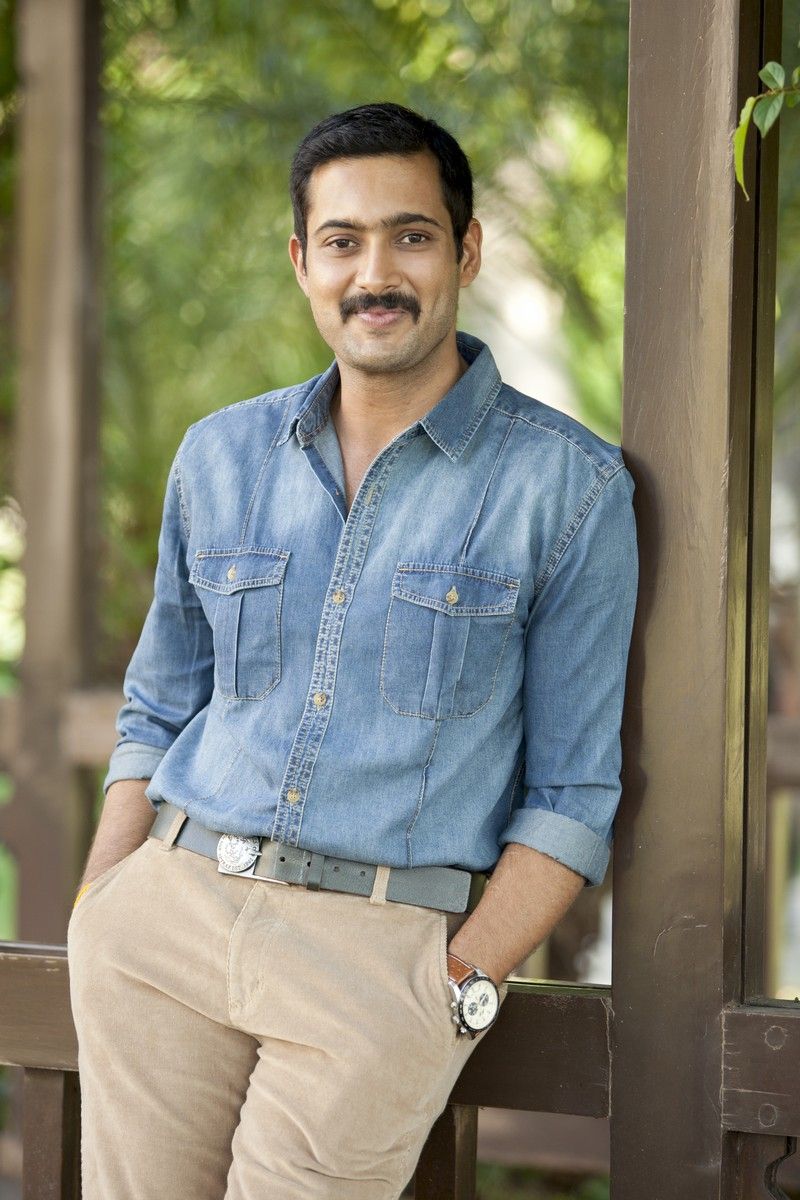 actors introduced by director teja