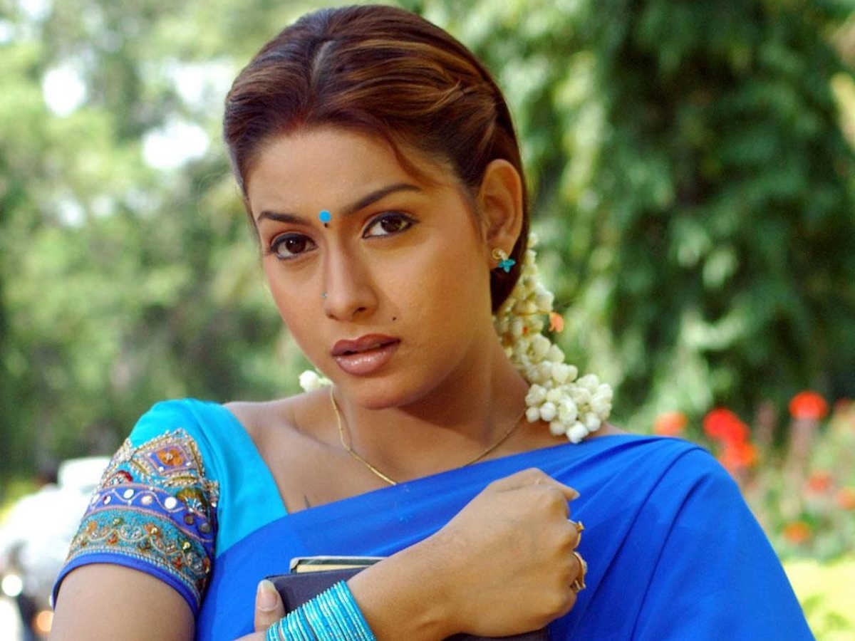 idiot fame rakshita producing a movie