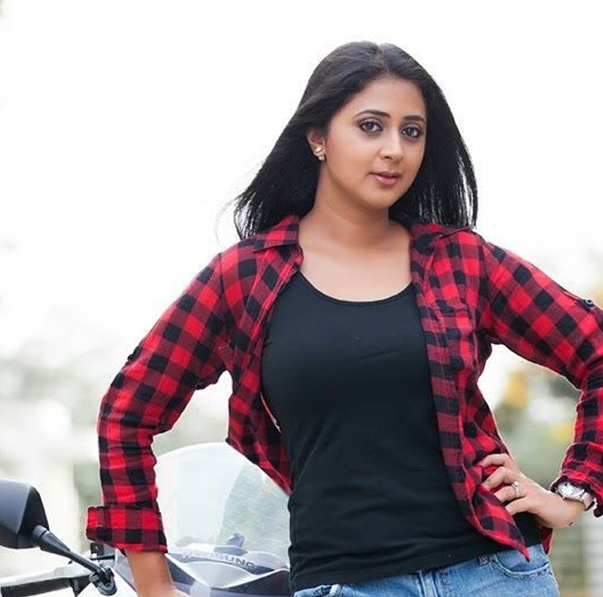 ottesi cheputunna actress kaniha