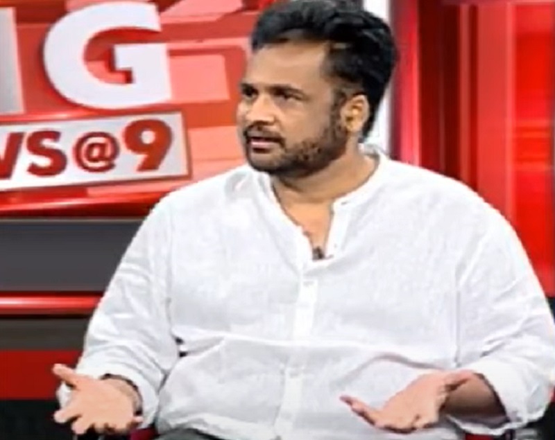 sivaji comments on anasuya and suma