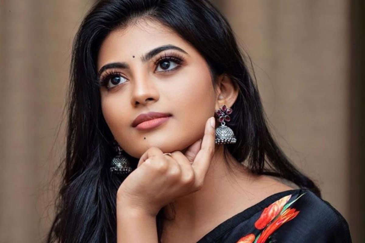 zombie reddy fame anandhi