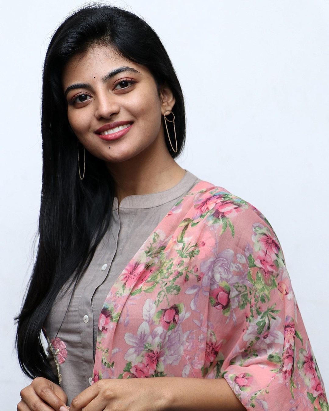 zombie reddy fame anandhi