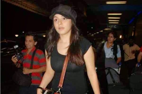 5 hansika