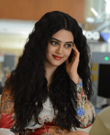 Lovely-singh-photo-gallery (8)