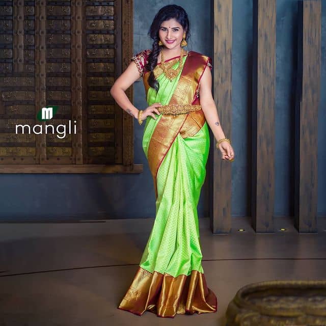 Singer-Mangli-Photos