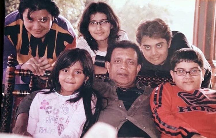 midhun chakravarthi familhy