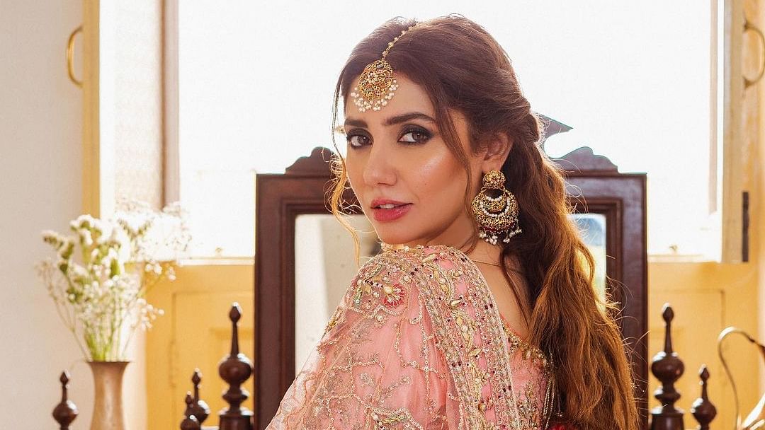 raees heroine mahira khan