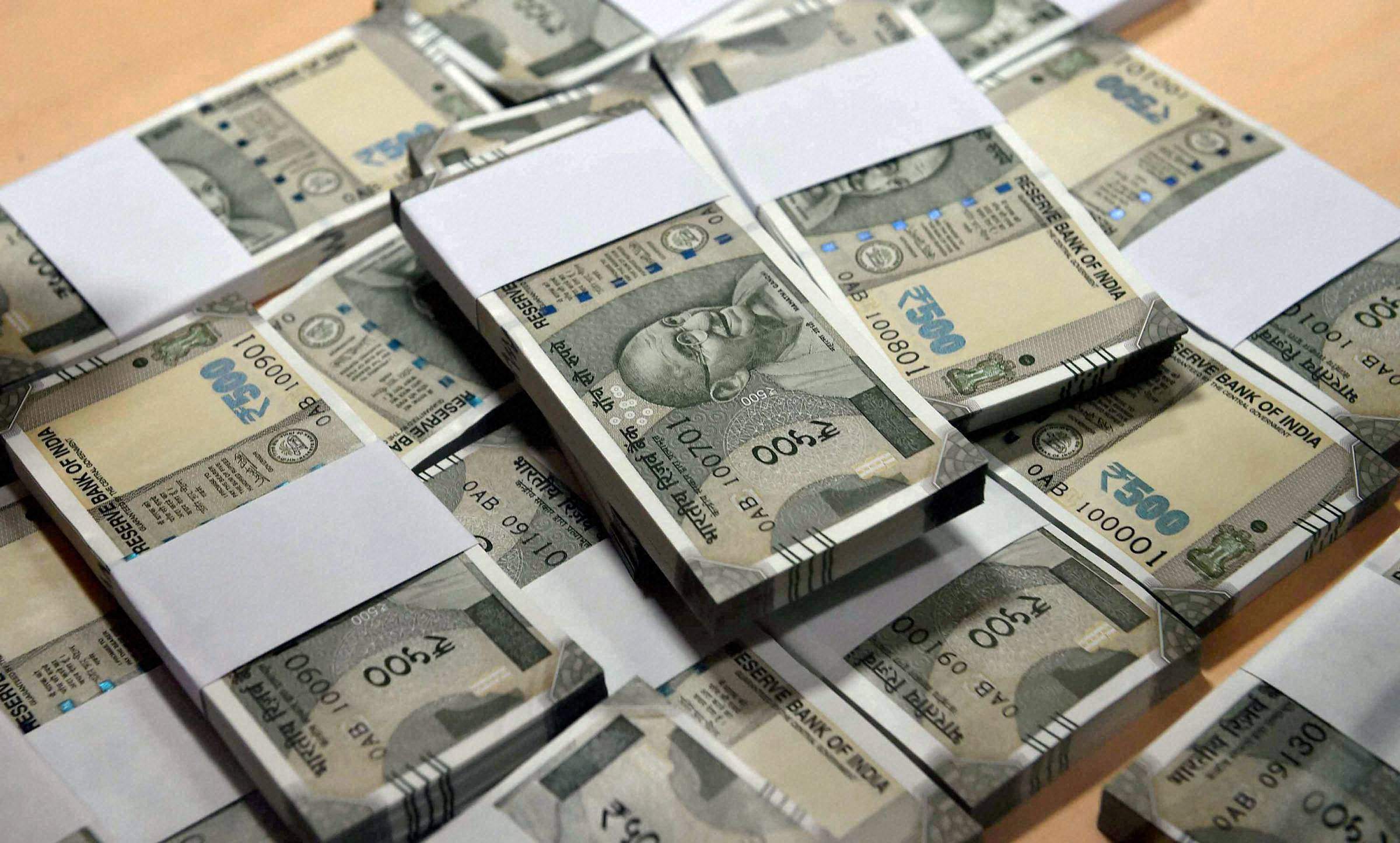 woman took 12 lakhs from a man