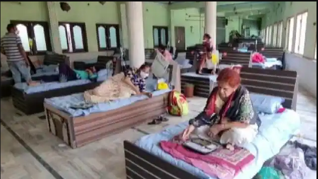 mosque-in-gujrat-as-covid-center
