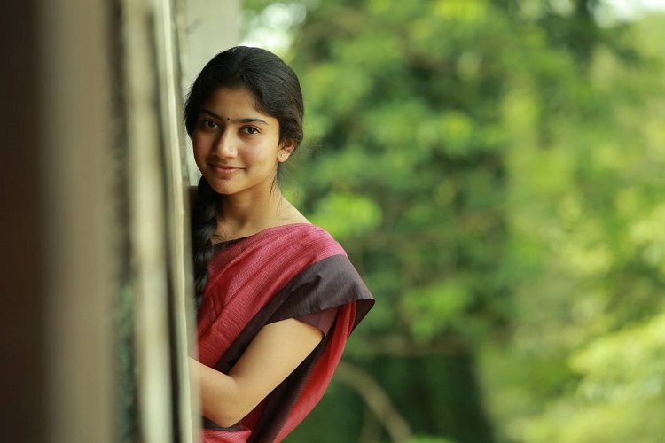 Heroines who played lecturer roles