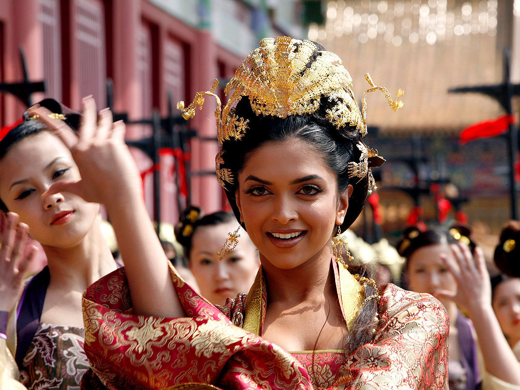 Indian heroines who played dual roles
