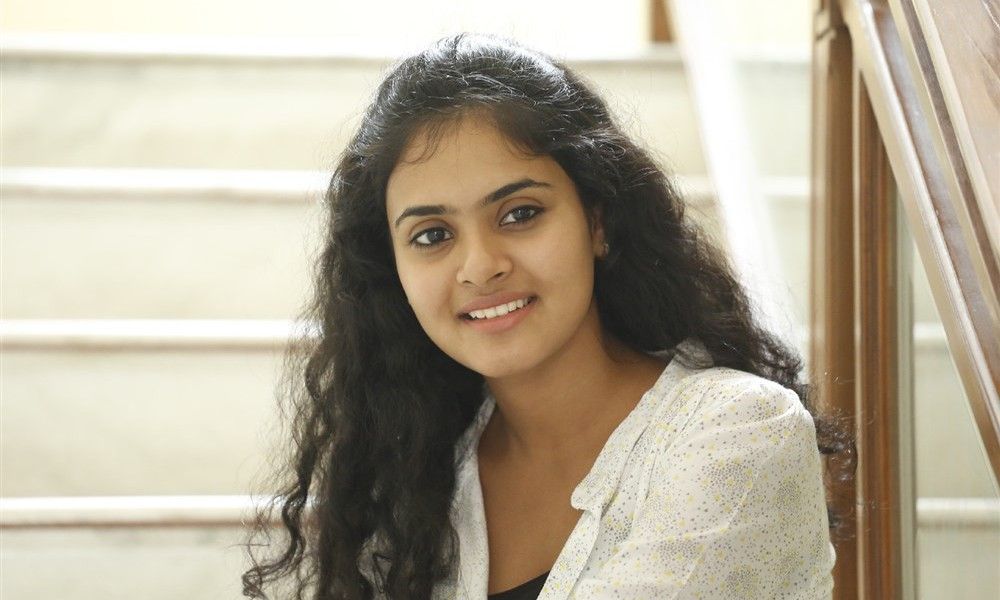 Kerintha movie actress sukrithi ambati