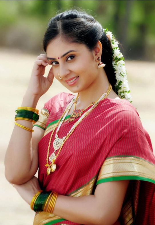 bhanu sri 4