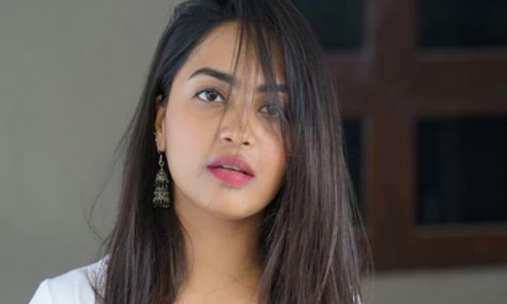 dethadi-harika-repli-to-youtuber