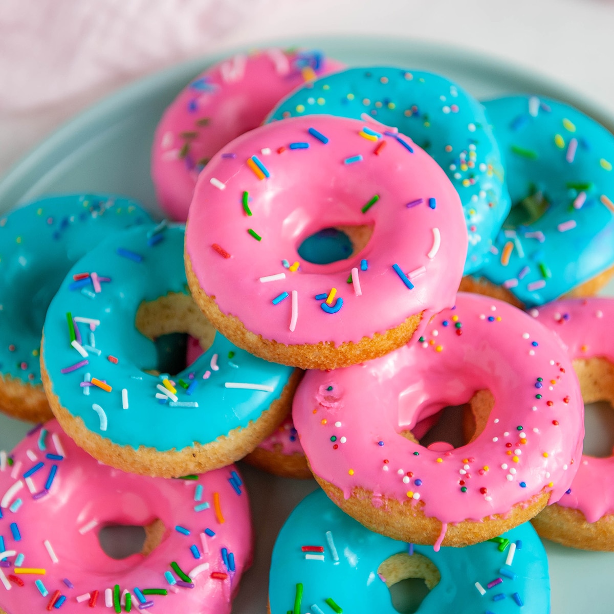 8 donuts