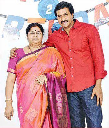 Comedian Sunil wife