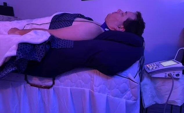 A man lost his memory after waking up