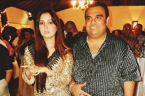 Kim Sharma and Leander Paes pictures going viral