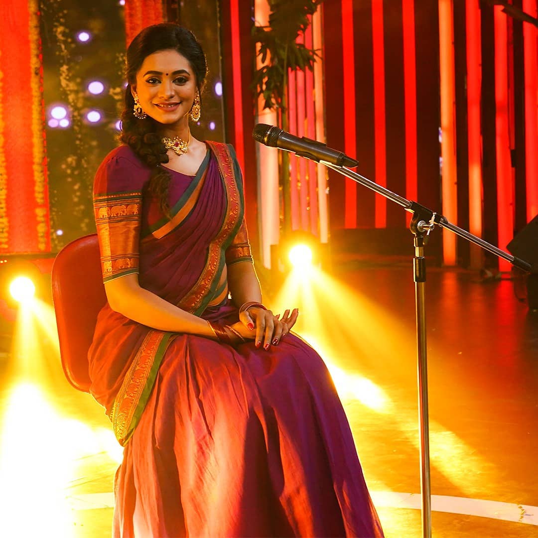 Actress Chandana Shetty Images