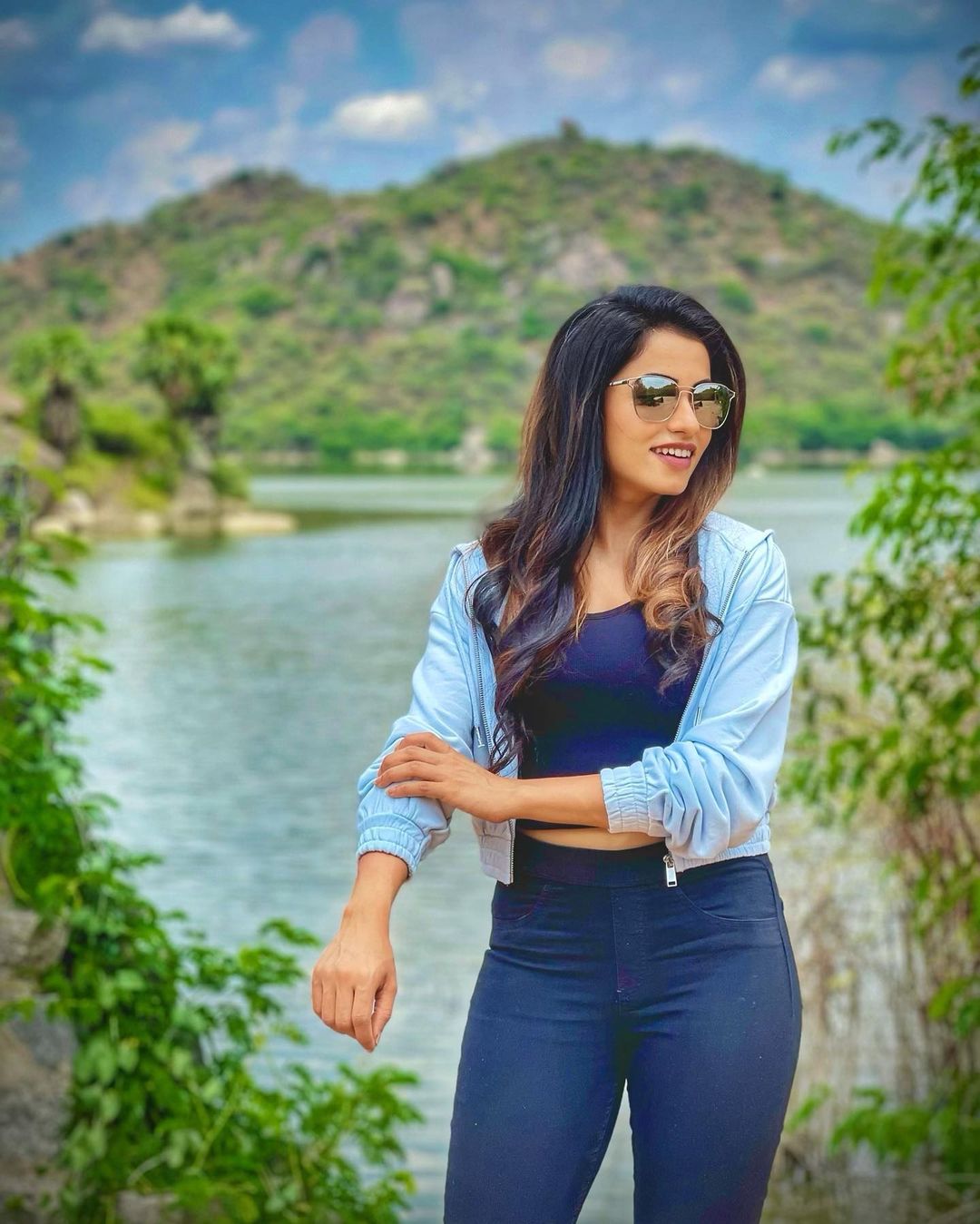 Naa Peru Meenakshi Serial Actress Navya Swamy Images