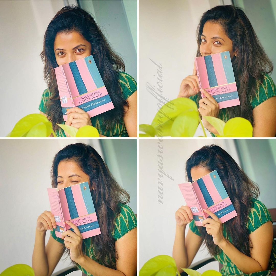 Naa Peru Meenakshi Serial Heroine Navya Swamy Images