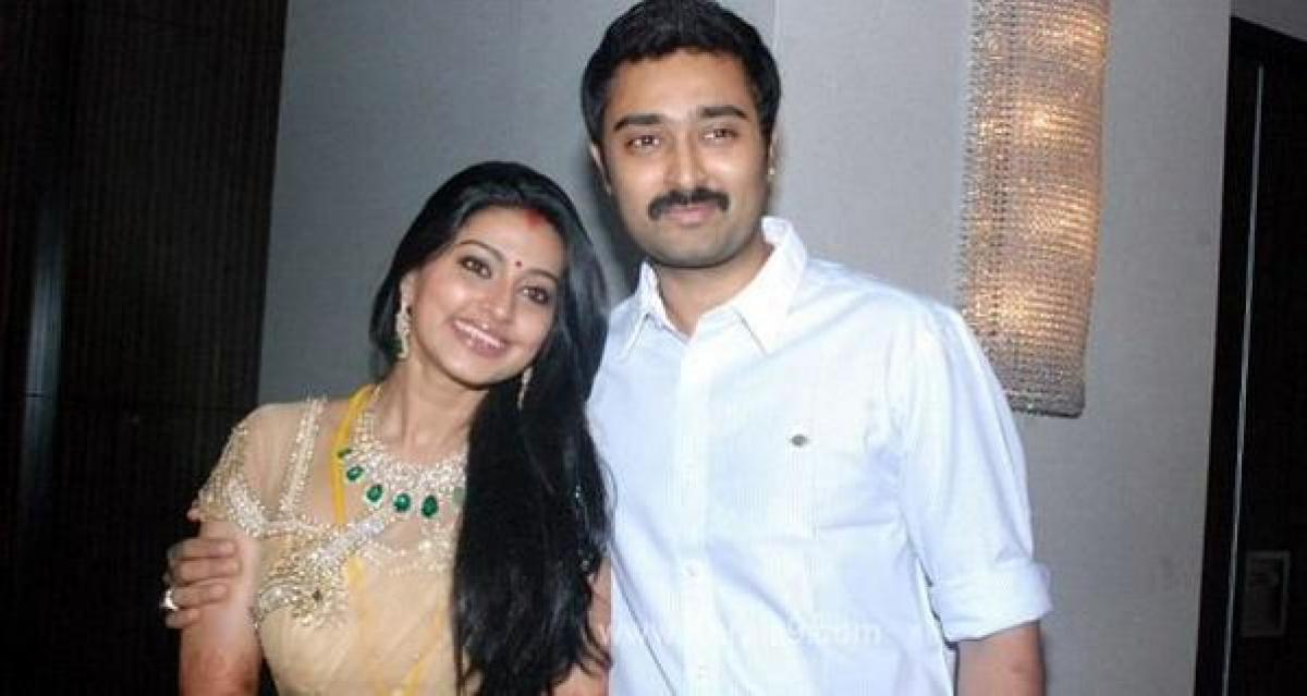 sneha and prasanna earnings through advertisements